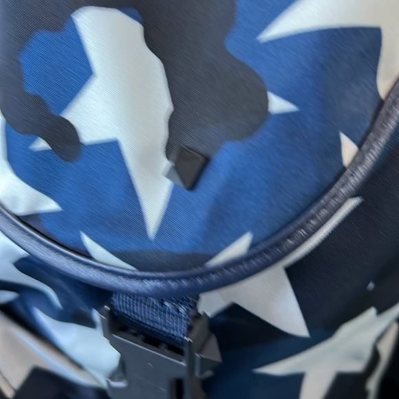 Valentino Garavani - Star Camo Drawstring Blue/White Backpack - Picture 4 of 12